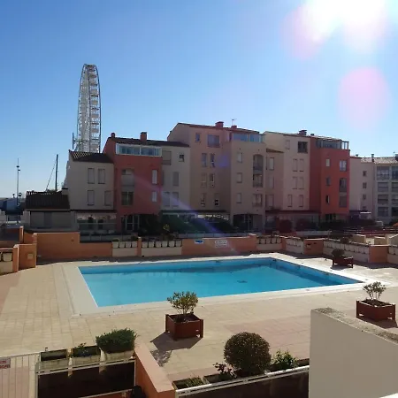 Апартаменти 2 Pieces 35 M² Cap D'agde, Centre Port, Bel Type 2 Loggia Piscine