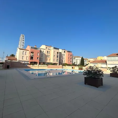 2 Pieces 35 M² Cap D'agde, Centre Port, Bel Type 2 Loggia Piscine Апартаменти *