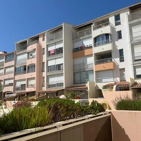 Апартаменти 2 Pieces 35 M² Cap D'agde, Centre Port, Bel Type 2 Loggia Piscine