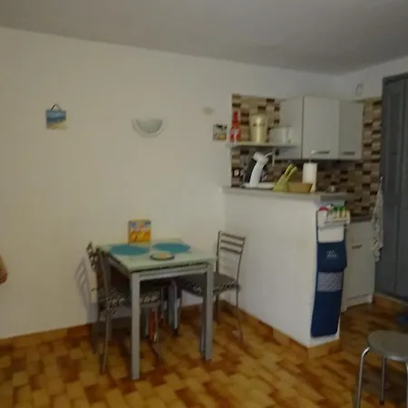 Апартаменти 2 Pieces 35 M² Cap D'agde, Centre Port, Bel Type 2 Loggia Piscine *