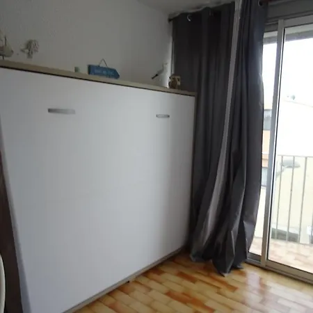 2 Pieces 35 M² Cap D'agde, Centre Port, Bel Type 2 Loggia Piscine * Агд